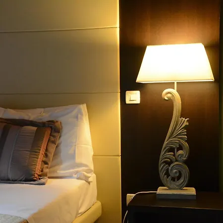 Ξενοδοχείο με διαμερίσματα Giotto Luxury & 4*