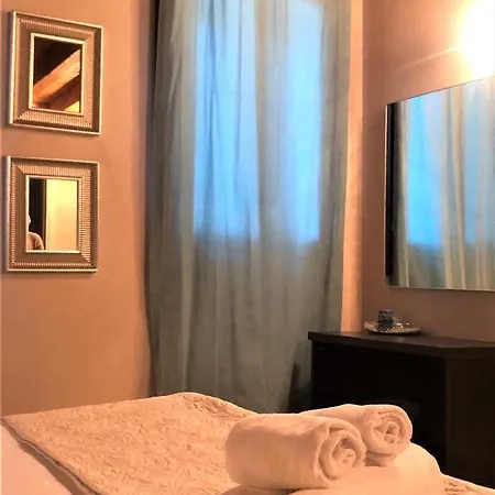 Ξενοδοχείο με διαμερίσματα Giotto Luxury & 4*