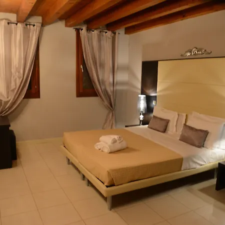 Giotto Luxury & شقة فندقية ميستر