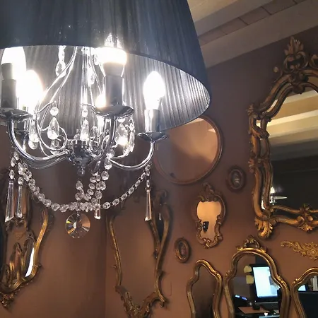 Giotto Luxury & شقة فندقية 4*