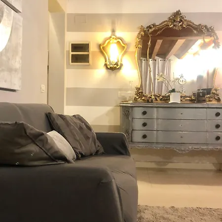 Giotto Luxury & شقة فندقية 4*