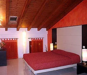 Giotto Aparthotel 4*